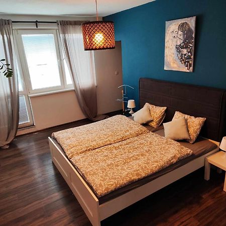 Apartman Dominika Apartment Rovinka Ngoại thất bức ảnh
