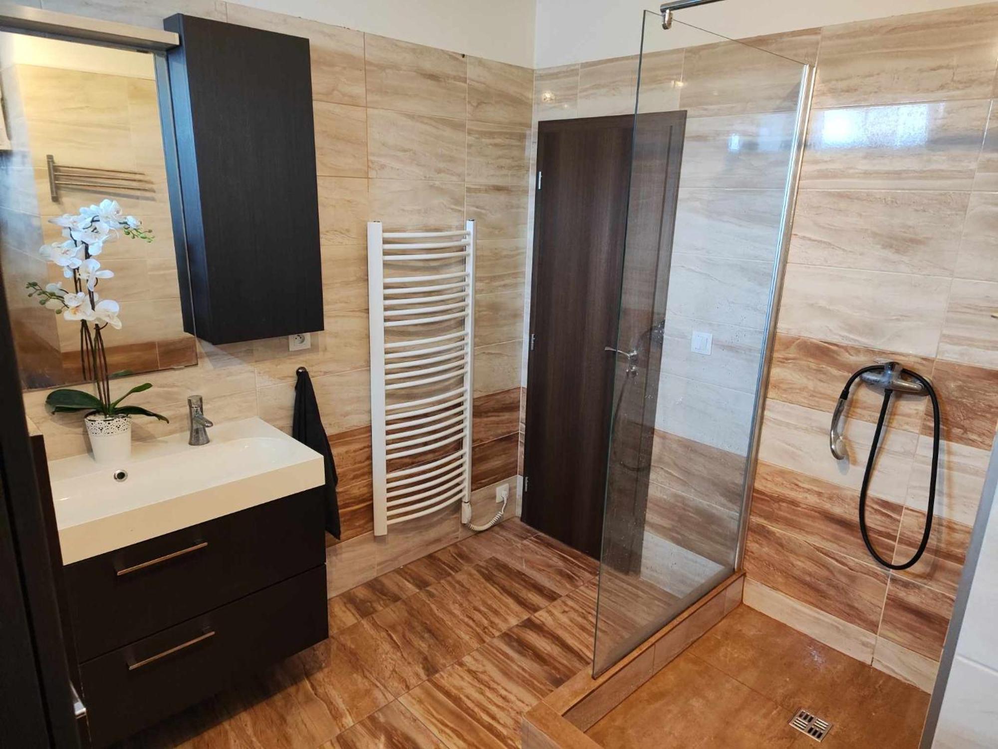 Apartman Dominika Apartment Rovinka Ngoại thất bức ảnh